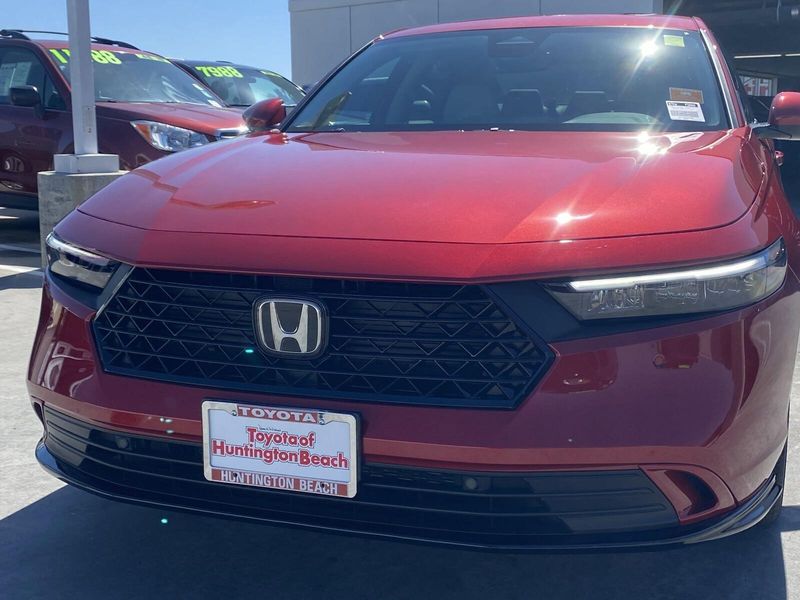 2025 Honda Accord Hybrid EX-LImage 9