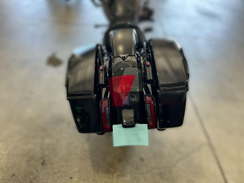 Used 2025 Harley-Davidson ROAD GILDE CVO ST Image 15