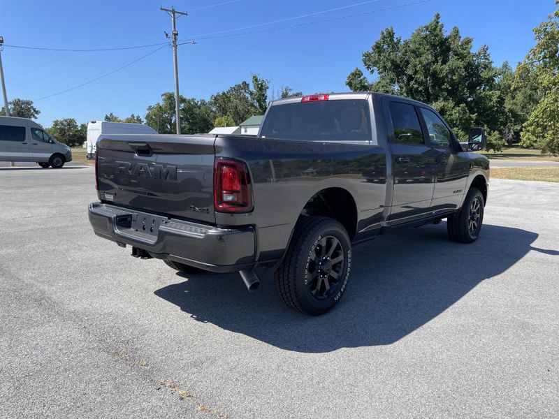 2025 Ram 2500 Big Horn photo 7