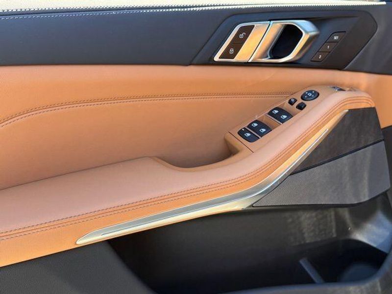 New 2026 BMW X5 sDrive40iImage 15