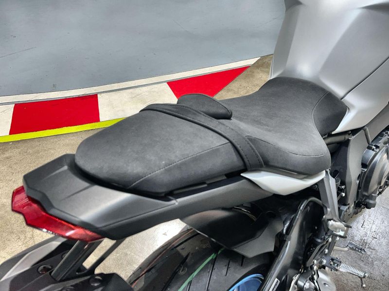 New 2025 Yamaha MT-10 Image 11