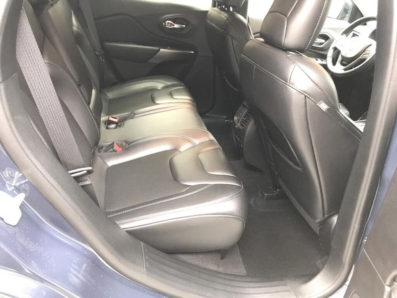 Used 2020 Jeep Cherokee Latitude PlusImage 16