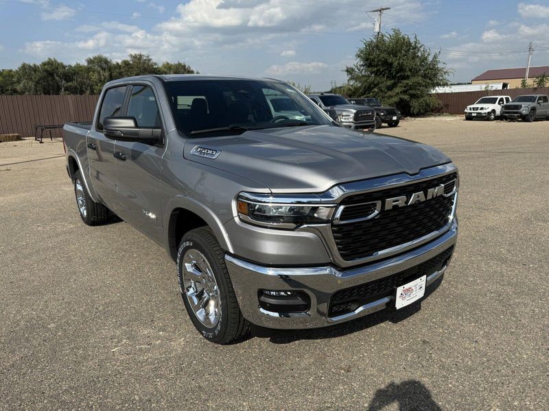 2025 RAM 1500 Big HornImage 2