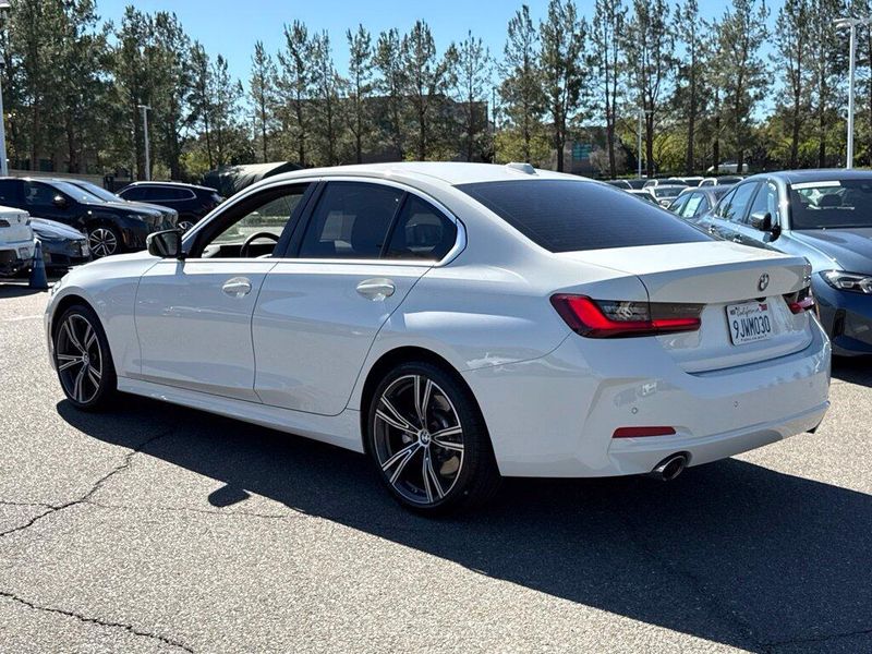 Used 2024 BMW 3 Series 330iImage 11