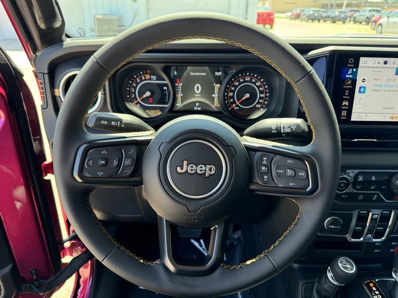 2024 Jeep Gladiator Sport S 4x4Image 19