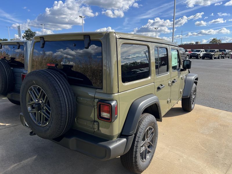 New 2025 Jeep Wrangler 4-door Sport SImage 7