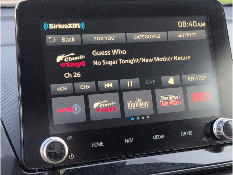 Used 2024 Mitsubishi Eclipse Cross Image 13