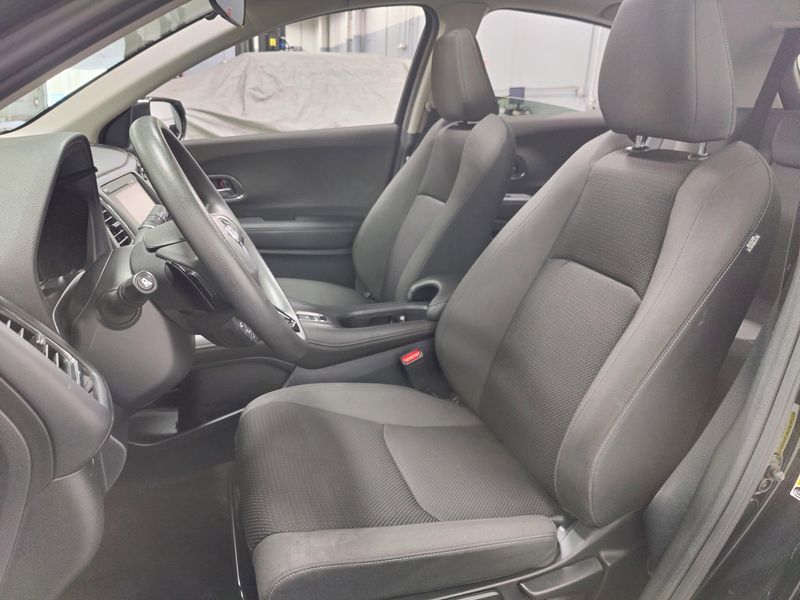 2022 Honda HR-V EX AWD w/SunroofImage 13