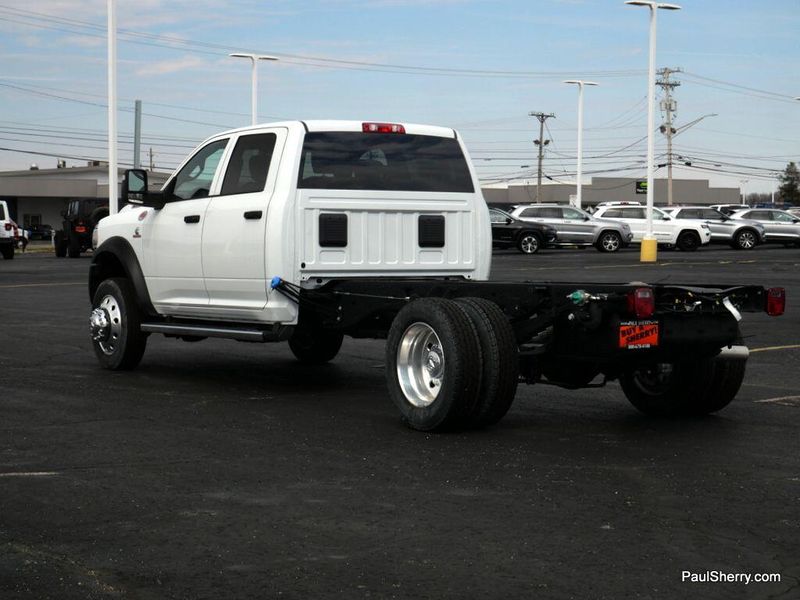 2024 RAM 5500 Tradesman Chassis Crew Cab 4x4 84