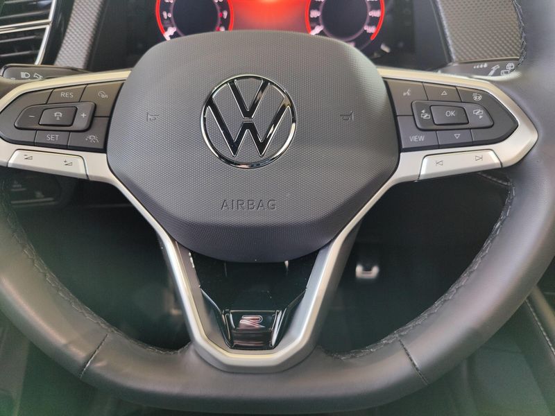 Used 2026 Volkswagen Atlas Cross Sport SEL AWD R-Line Black w/Sunroof/NavImage 29