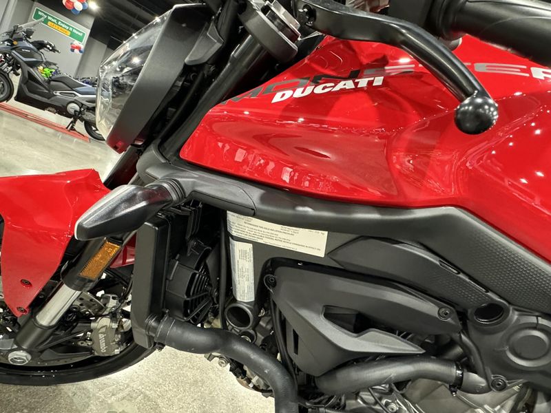 New 2025 Ducati Monster Image 10