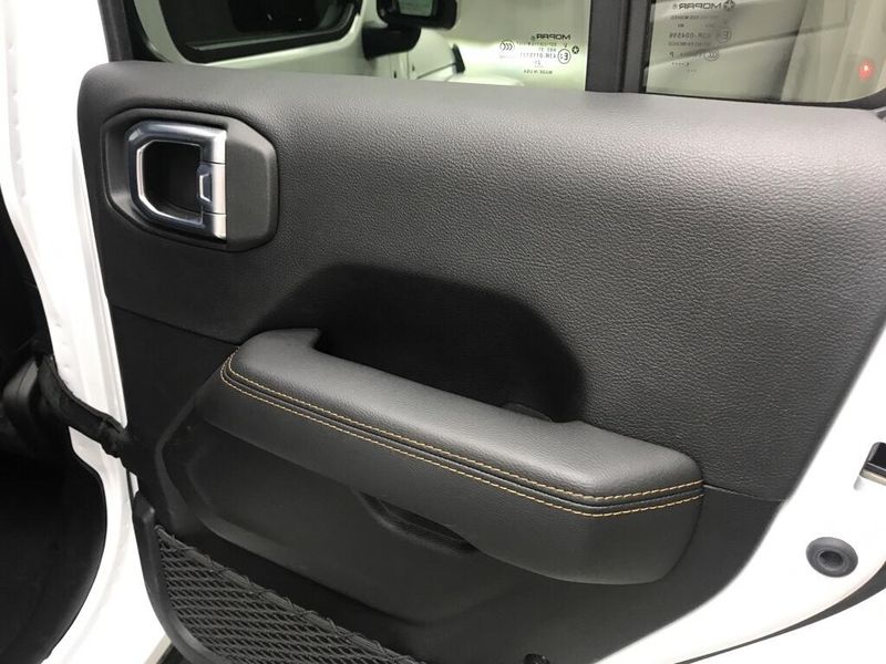 Used 2022 Jeep Wrangler Unlimited High AltitudeImage 20