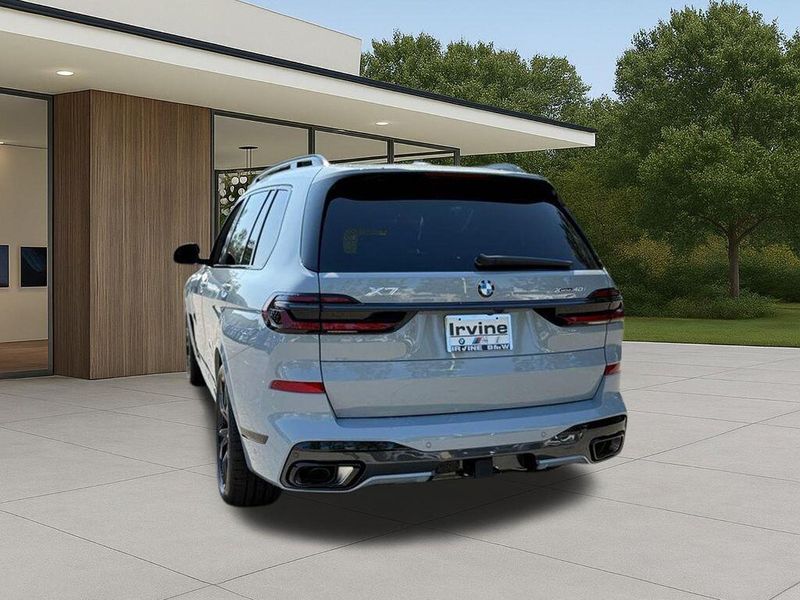 New 2026 BMW X7 xDrive40iImage 11