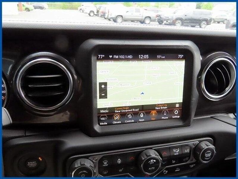 2021 Jeep Wrangler Unlimited Sahara AltitudeImage 15