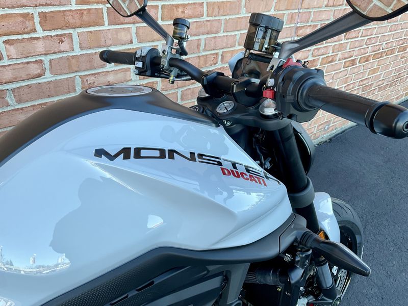 2024 Ducati Monster 937+ in a White exterior color. Motoworks Chicago 312-738-4269 motoworkschicago.com 