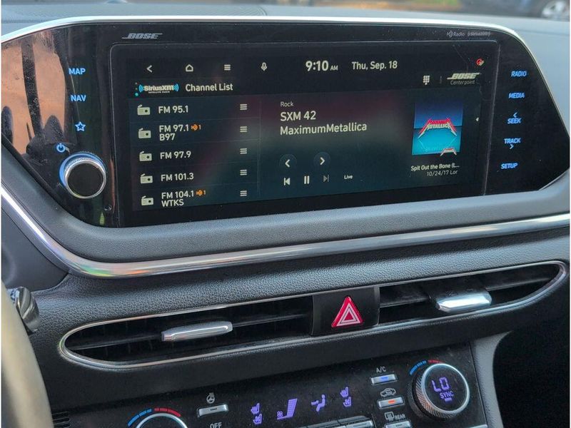 Used 2021 Hyundai Sonata LimitedImage 11