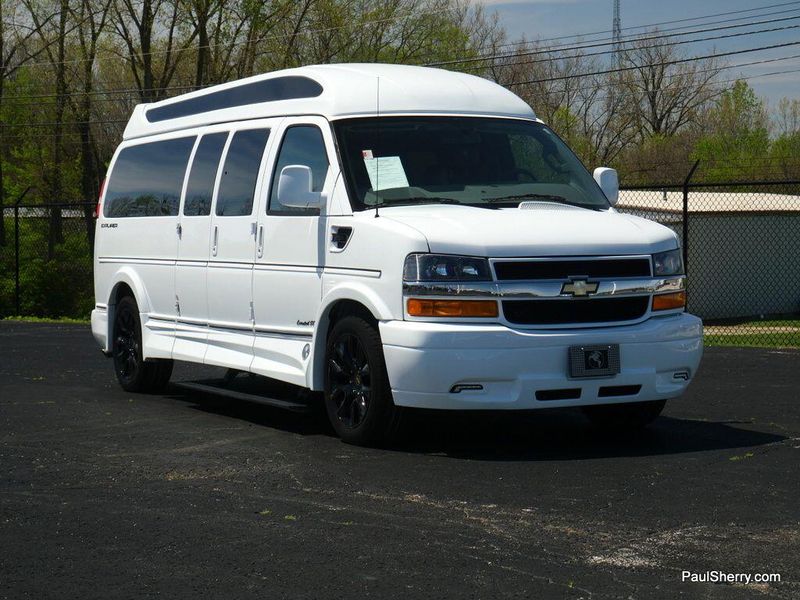 2023 Chevrolet Express Image 13