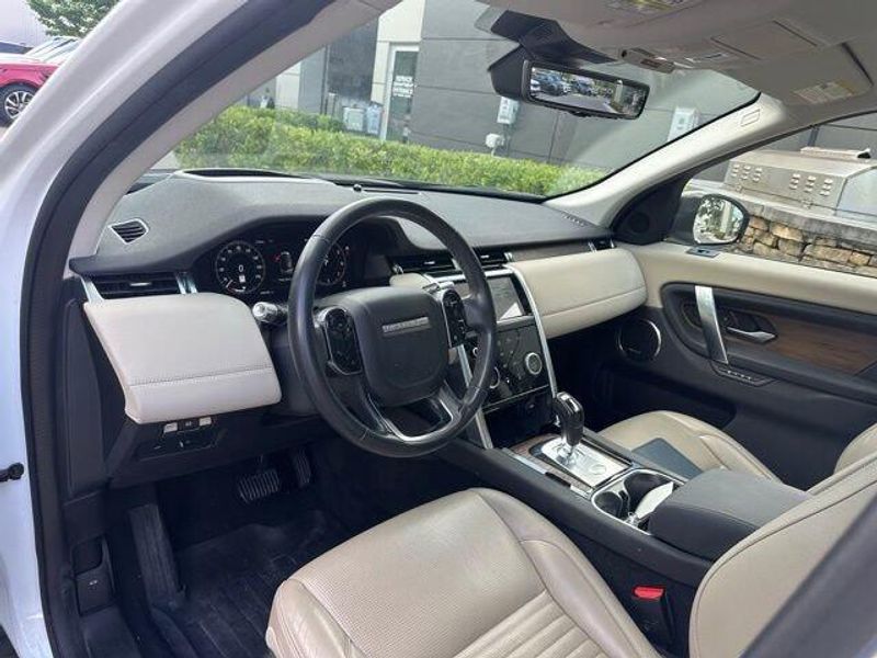 2020 Land Rover Discovery Sport SE