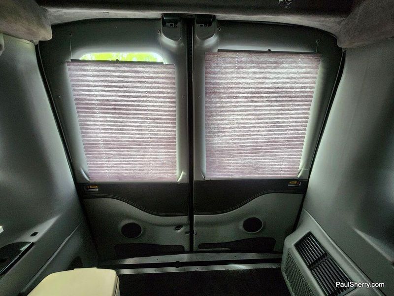 2018 Ford Transit-250 Image 44