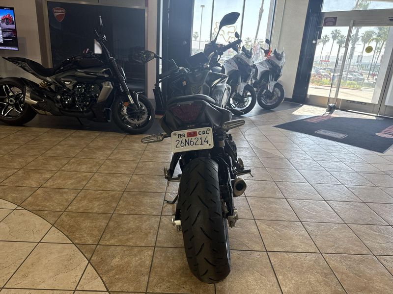 Used 2024 Yamaha MT-07 Image 16