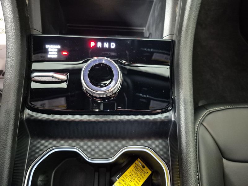 2025 Jeep Grand Cherokee L Limited 4x4Image 36