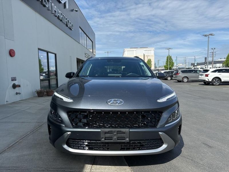 2022 Hyundai Kona LimitedImage 2