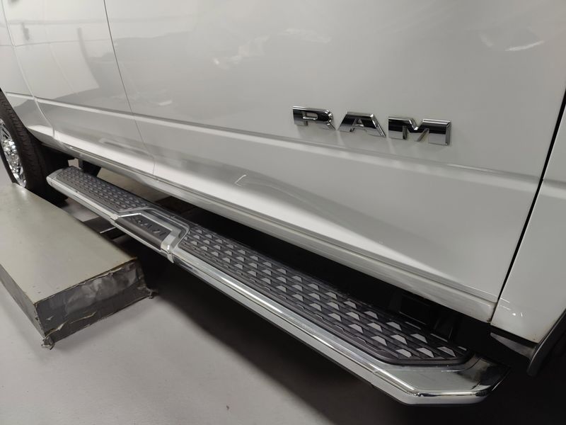 2024 RAM 2500 Big Horn 6.4L V8 Crew Cab 4x4Image 4