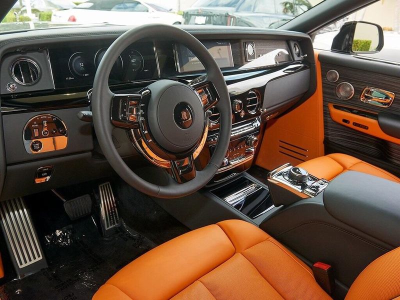 2025 Rolls-Royce Phantom Image 10