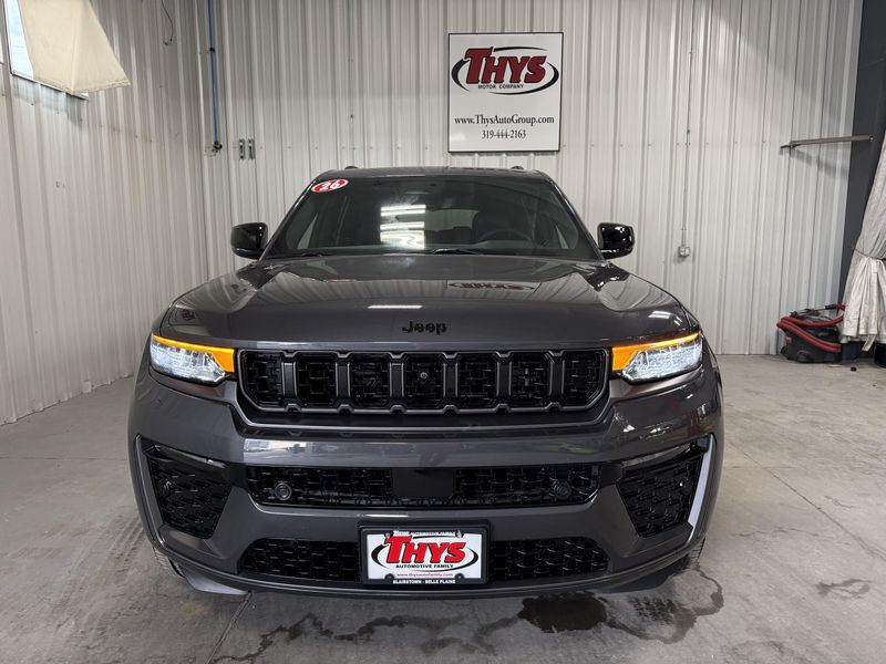 Used 2026 Jeep Grand Cherokee L Limited ReserveImage 17