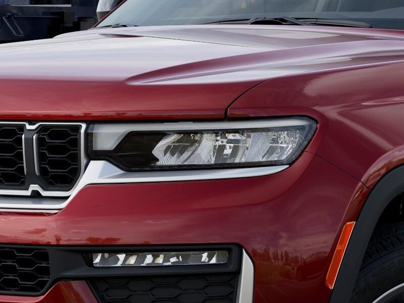 New 2026 Jeep Grand Cherokee Limited 4x4Image 30