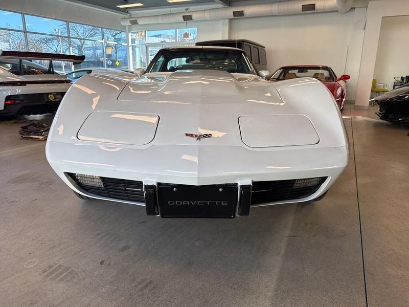 1977 Chevrolet Corvette Image 3