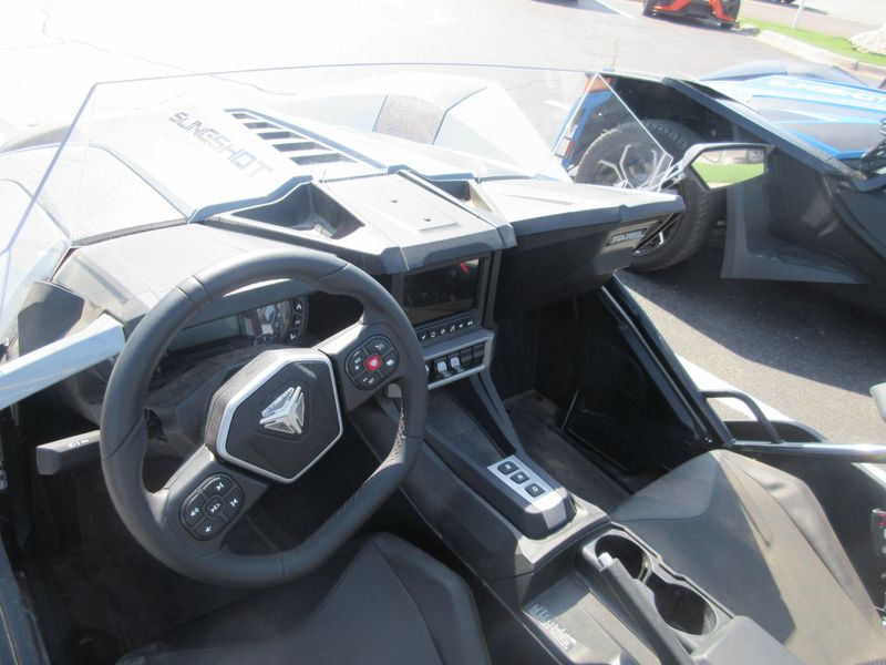 USED 2024 POLARIS SLINGSHOT SL AUTODRIVE Image 15
