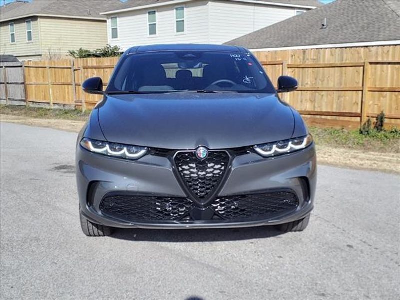 2024 Alfa Romeo Tonale Veloce in a Grigio Ascari Metallic exterior color and Blackinterior. Northside Imports Houston 281-475-4549 northsideimportshouston.com 