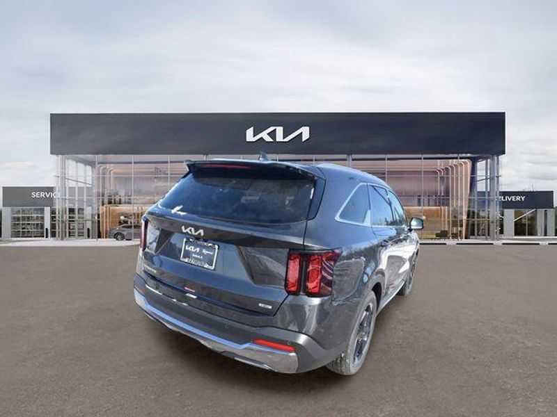 New 2026 Kia Sorento Hybrid EXImage 4