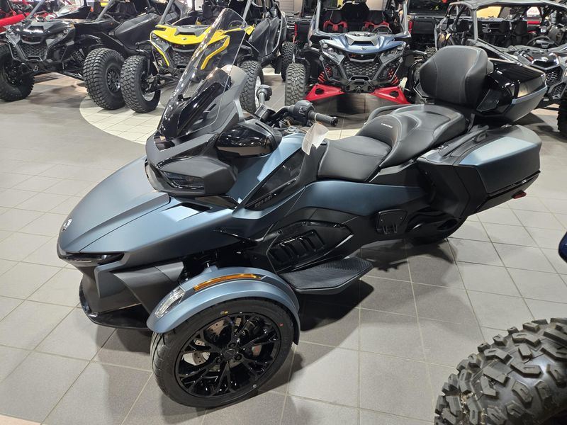 2025 Can-Am SPYDER RT LIMITED MINERAL BLUE WITH DARK ACCENTSImage 2