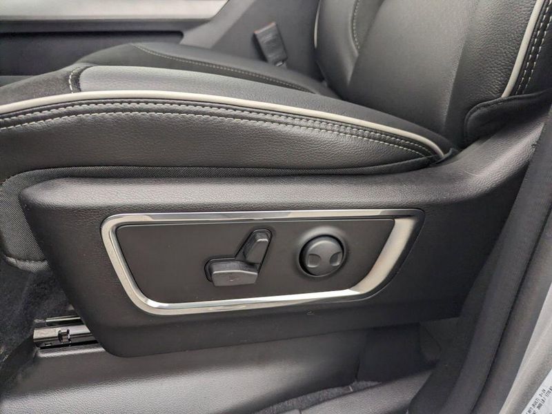 2025 RAM 1500 Laramie Crew Cab 4x4 5