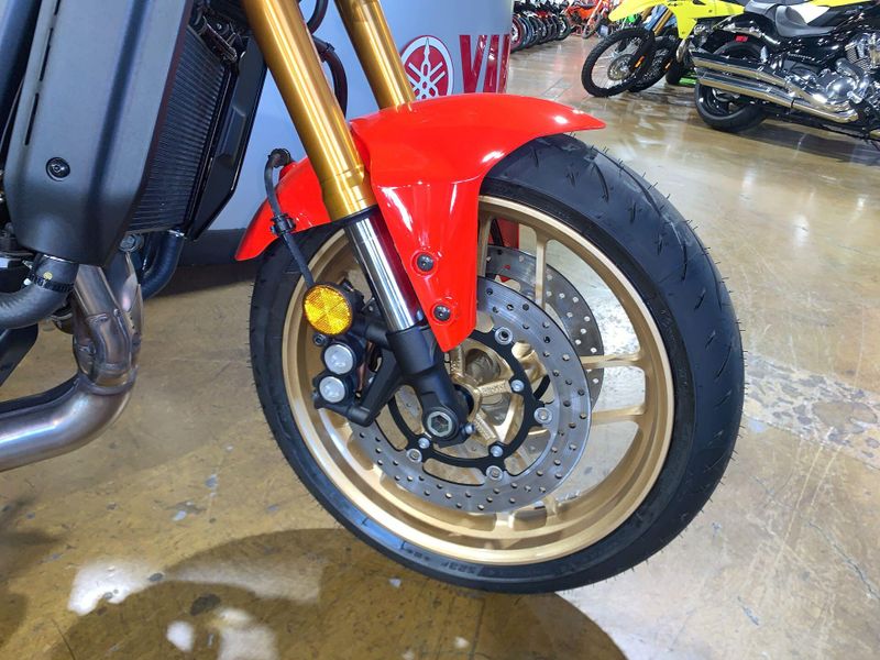 New 2025 Yamaha XSR900 Image 10