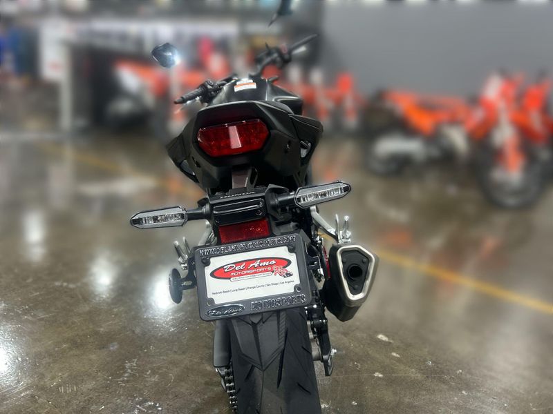2025 Honda CB750 HORNET Image 17