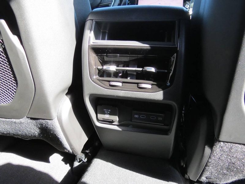 New 2027 Jeep Grand Cherokee Limited 4x4Image 20