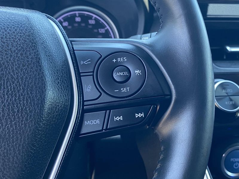 Used 2021 Toyota Venza LEImage 28
