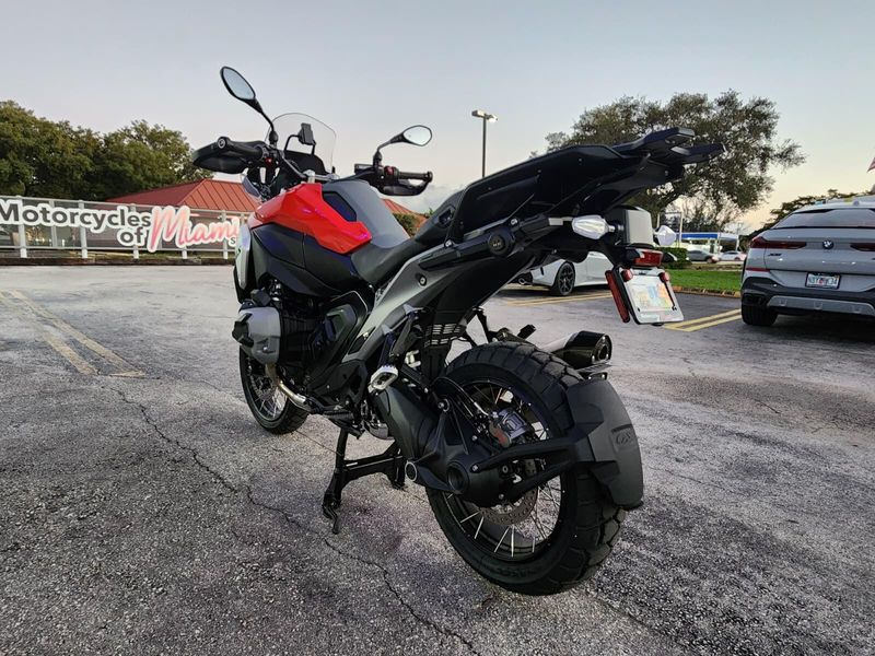 2026 BMW R 1300 GSImage 7