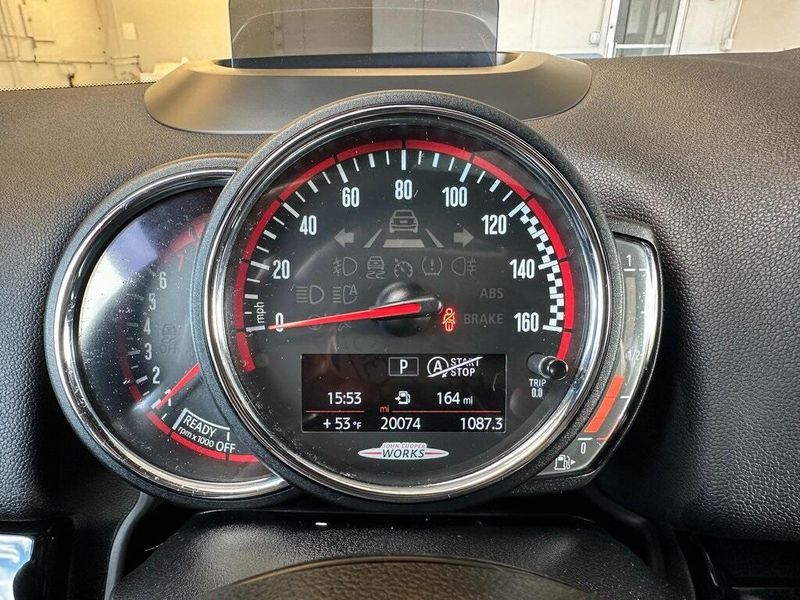 2018 MINI Countryman BaseImage 34