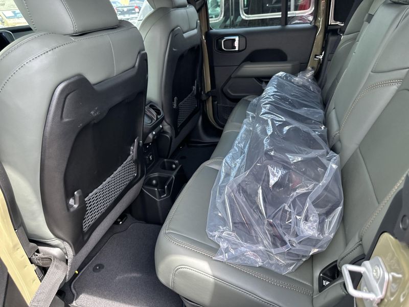 New 2025 Jeep Gladiator Mojave X 4x4Image 14