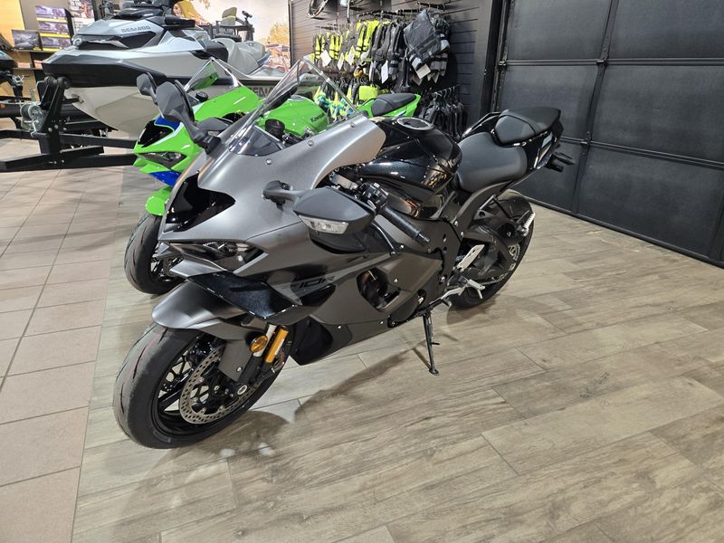 NEW 2026 KAWASAKI NINJA ZX10R ABS Image 3