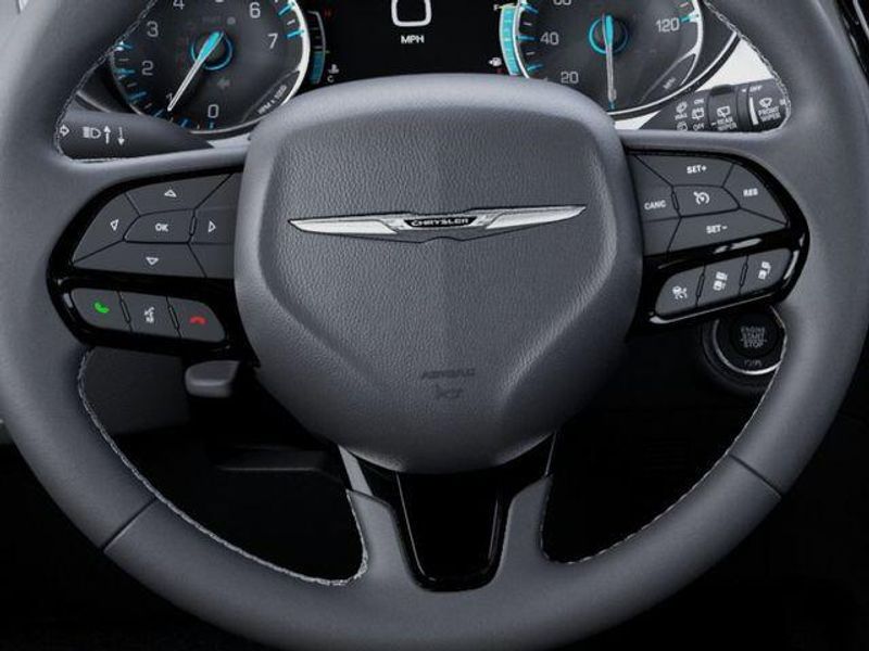 New 2026 Chrysler Pacifica SelectImage 19