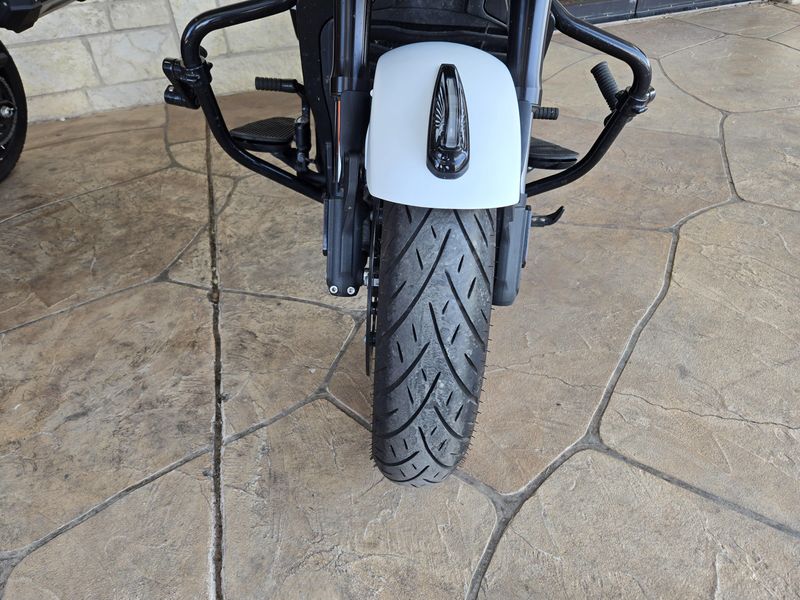 USED 2021 INDIAN MOTORCYCLE CHALLENGER DARK HORSE Image 23