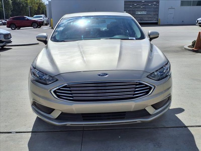 2018 Ford Fusion SEImage 8