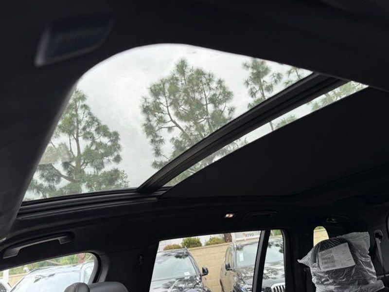 New 2026 BMW X7 xDrive40iImage 21