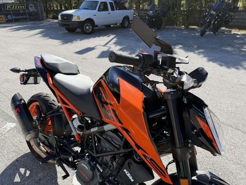 2023 KTM 200 Duke