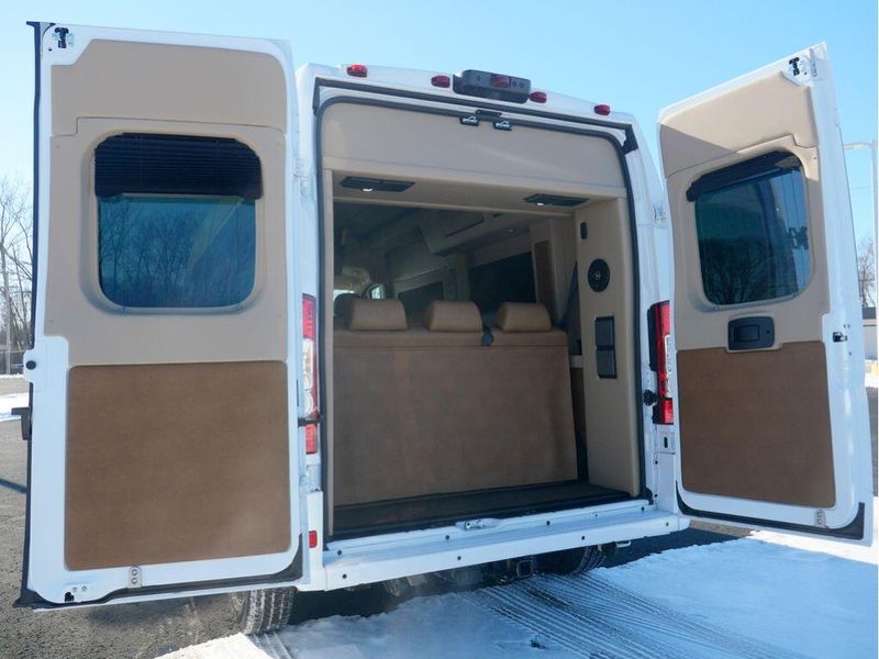 2024 RAM Promaster 2500 Slt+ Window Van High Roof 159